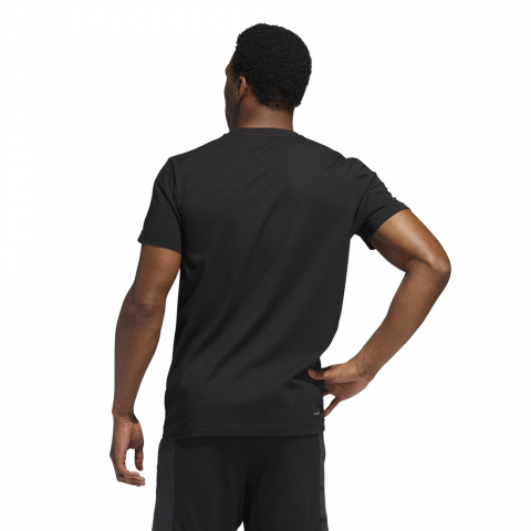DQ0931_APP_on-model_back_white