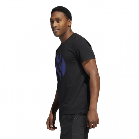 DQ0931_APP_on-model_side_white