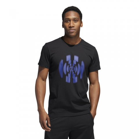 DQ0931_APP_on-model_standard_white