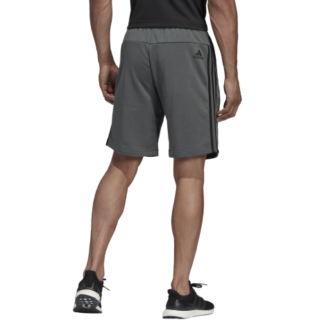 DQ1456_APP_on-model_back_white