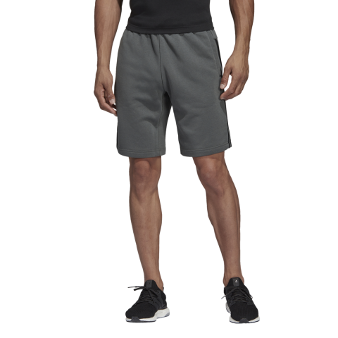 DQ1456_APP_on-model_standard_white