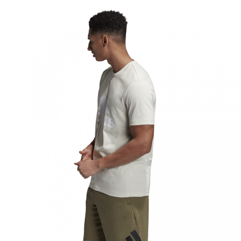 DQ1457_APP_on-model_side_white