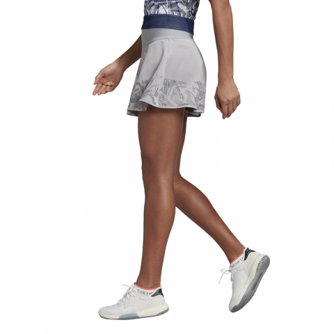 DQ1601_APP_on-model_side_white