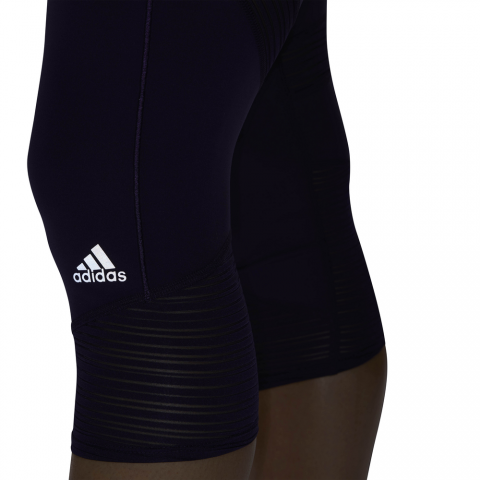 DQ1941_APP_on-model_detail-1_white