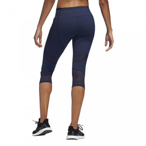 DQ1942_APP_on-model_back_white