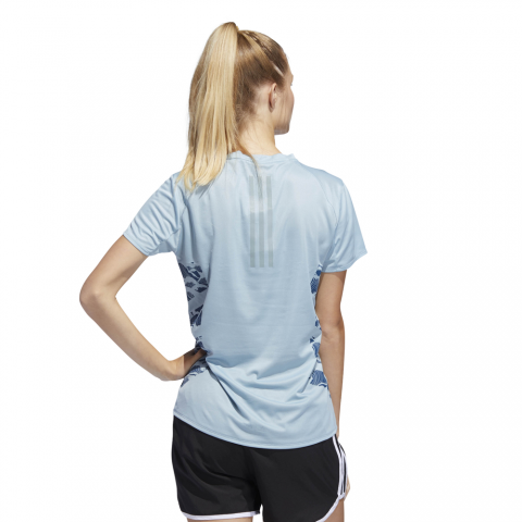 DQ2919_APP_on-model_back_white