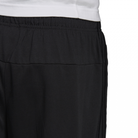DQ3092_APP_on-model_detail-3_white