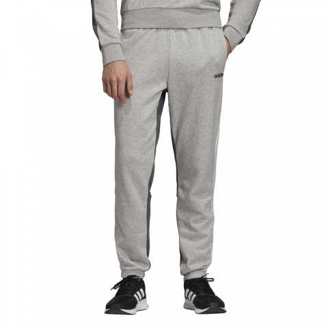 DQ3106_APP_on-model_standard_white