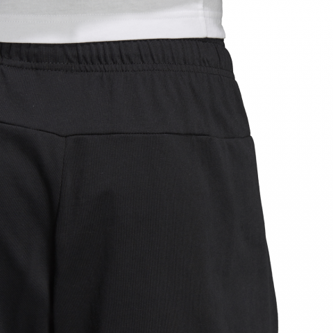 DQ3109_APP_on-model_detail-3_white