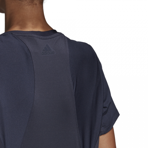 DQ3143_APP_on-model_detail-2_white