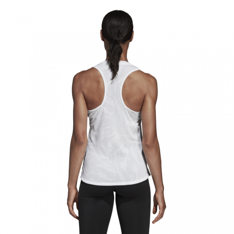 DQ3153_APP_on-model_back_white