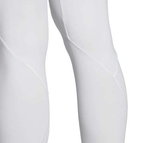 DQ3536_APP_on-model_detail-3_white