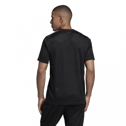 DT5287_APP_on-model_back_white