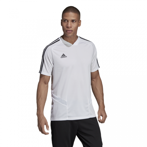 DT5288_APP_on-model_standard_white