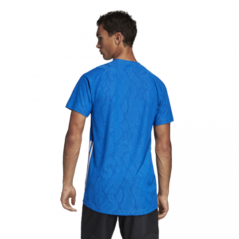 DT6183_APP_on-model_back_white