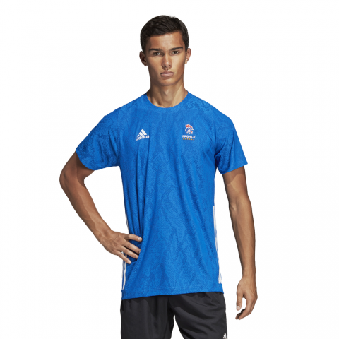 DT6183_APP_on-model_standard_white