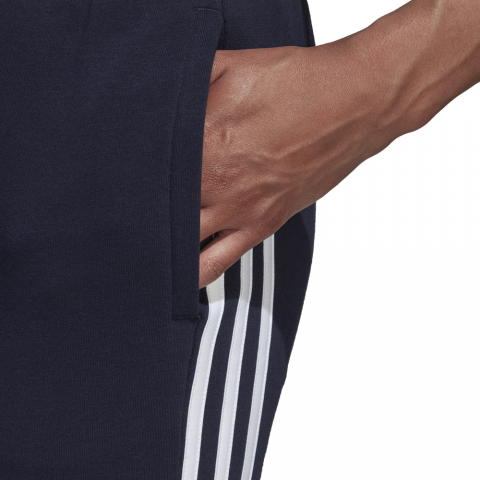 DU0010_APP_on-model_detail-2_white