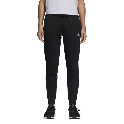 DU0014_APP_on-model_standard_white