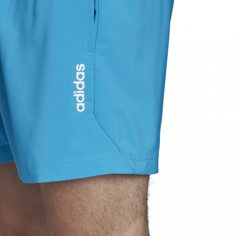 DU0374_APP_on-model_detail-2_white