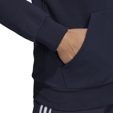 DU0386_APP_on-model_detail-2_white