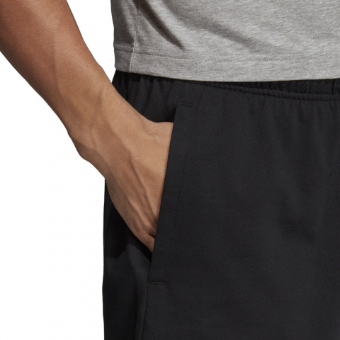 DU0393_APP_on-model_detail-1_white