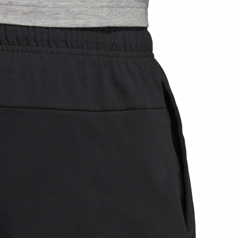 DU0393_APP_on-model_detail-3_white