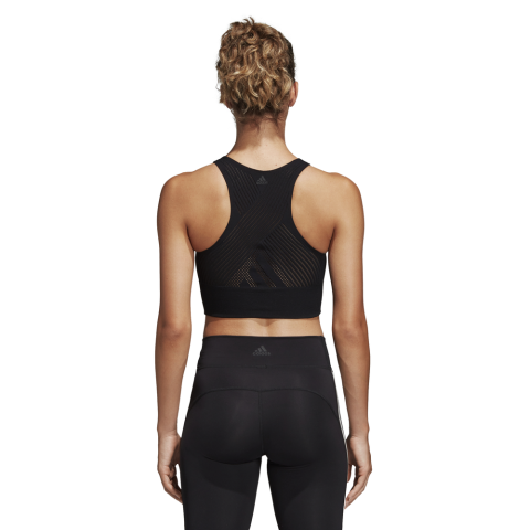 DU0578_APP_on-model_back_white