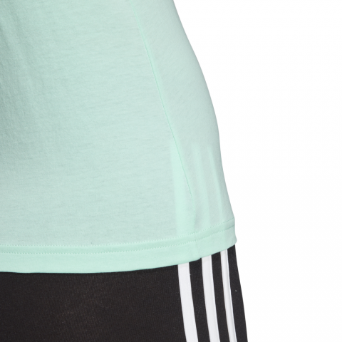 DU0625_APP_on-model_detail-2_white