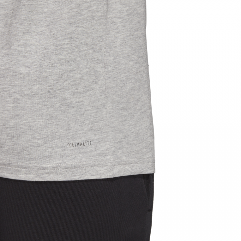 DU0636_APP_on-model_detail-3_white