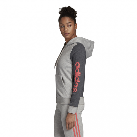 DU0642_APP_on-model_side_white