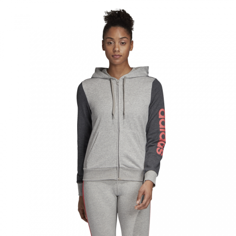 DU0642_APP_on-model_standard_white