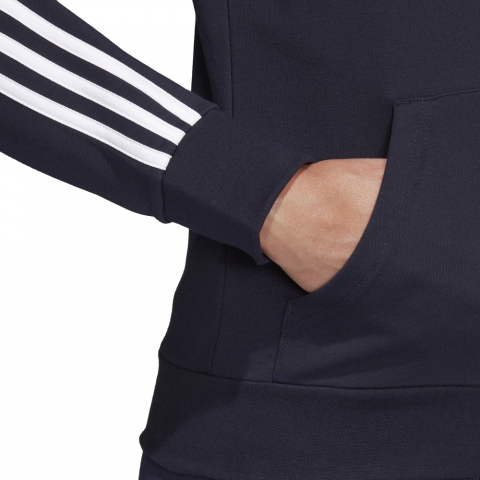 DU0656_APP_on-model_detail-1_white