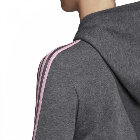 DU0657_APP_on-model_detail-2_white