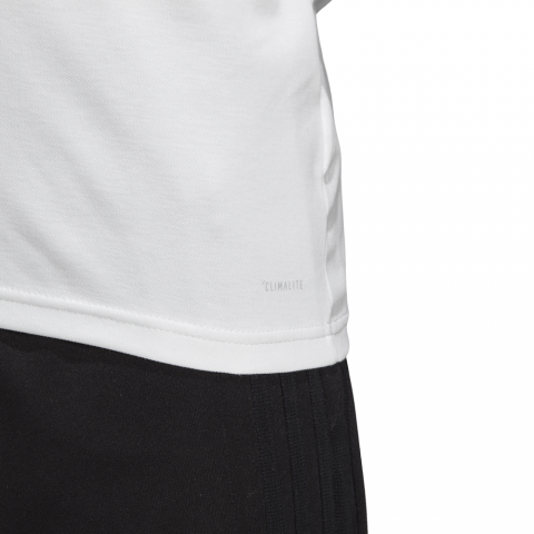 DU0870_APP_on-model_detail-2_white