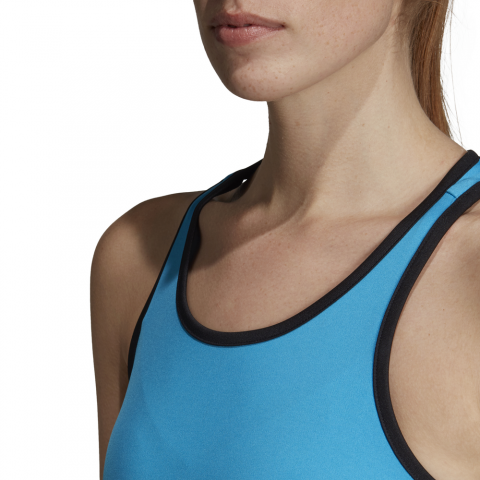 DU0954_APP_on-model_detail-1_white