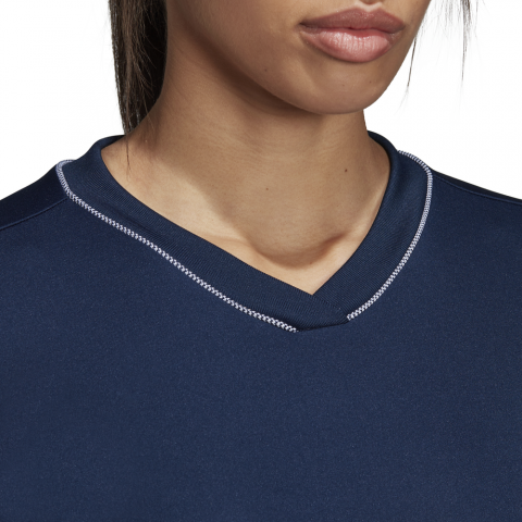 DU0961_APP_on-model_detail-1_white