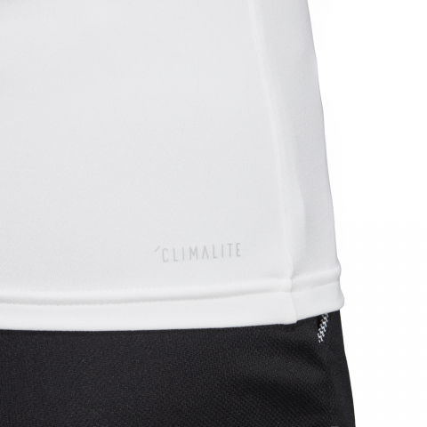 DU0962_APP_on-model_detail-2_white