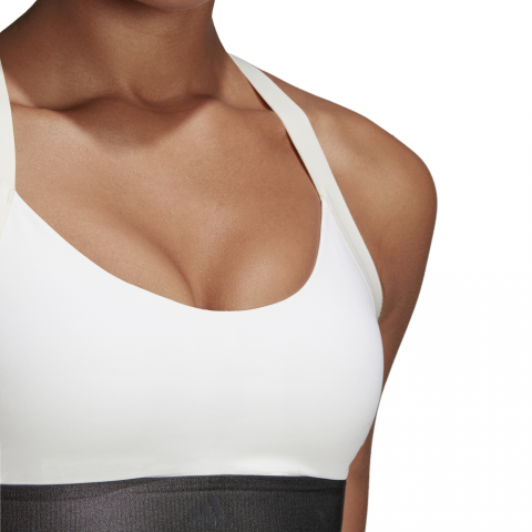 DU1286_APP_on-model_detail-1_white