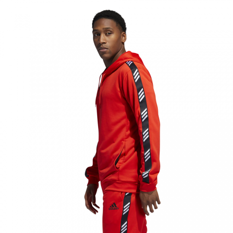DU1702_APP_on-model_side_white
