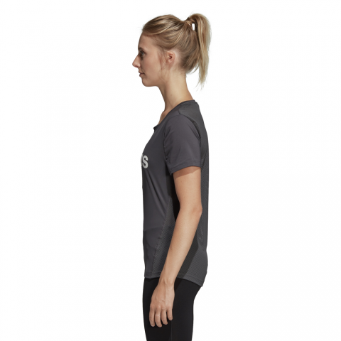 DU2082_APP_on-model_side_white