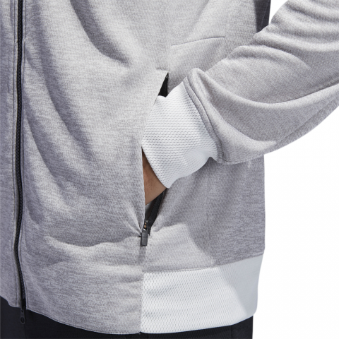 DU2572_APP_on-model_detail-3_white