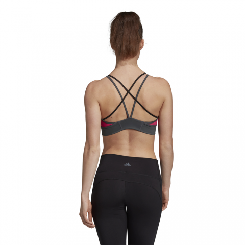 DU3407_APP_on-model_back_white