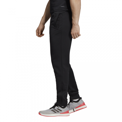 DU4532_APP_on-model_side_white
