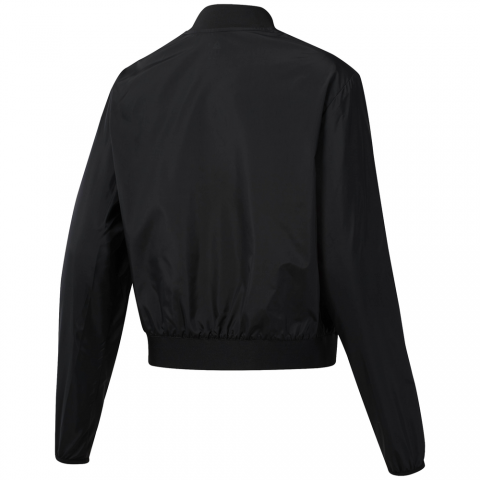 DU4730_APP_virtual_back_white