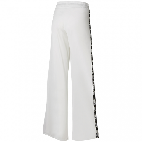 DU4853_APP_virtual_back_white
