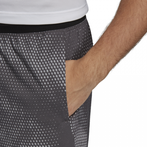 DU5236_APP_on-model_detail-1_white