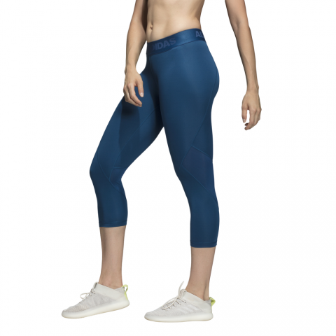 DU6518_APP_on-model_side_white