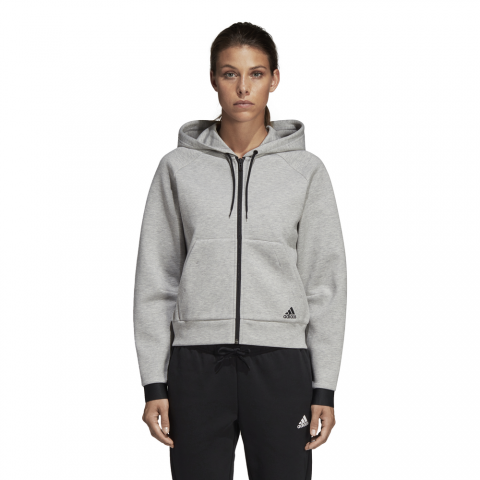 DU6571_APP_on-model_standard_white