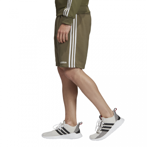 DU7833_APP_on-model_side_white