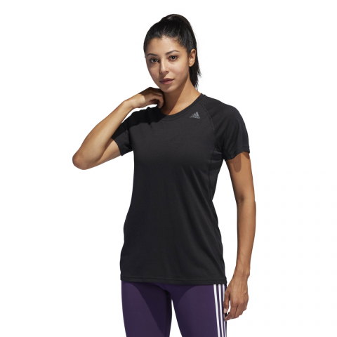 DV0378_APP_on-model_standard_white